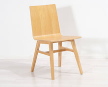 Load image into Gallery viewer, Habitat Ply II tammituoli
