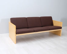 Ladda upp bild till gallerivisning, Artek 547A sohva ruskea
