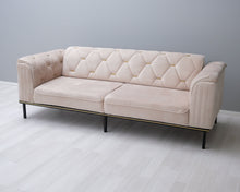 Lataa kuva Galleria-katseluun, 3-istuttava kangassohva beige
