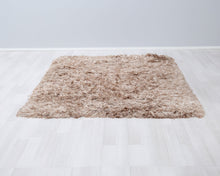 Lataa kuva Galleria-katseluun, Isku Chic nukkamatto 230 x 160 cm beige
