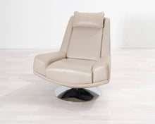 Load image into Gallery viewer, KLEA nahkanojatuoli beige
