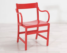 Lataa kuva Galleria-katseluun, Massproductions Waiter XL Armchair tuoli punainen
