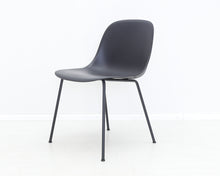Load image into Gallery viewer, Muuto Fiber Side Chair tuoli
