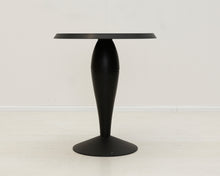 Ladda upp bild till gallerivisning, Kartell Miss Balu sivupöytä
