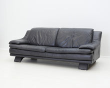 Lataa kuva Galleria-katseluun, Natuzzi nahkasohva 3-istuttava musta

