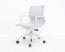 Load image into Gallery viewer, Vitra Physix työtuoli
