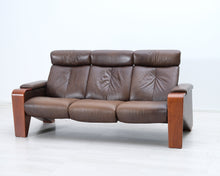 Lataa kuva Galleria-katseluun, Ekornes 3-istuttava mekanismisohva ruskea
