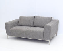 Lataa kuva Galleria-katseluun, Natuzzi Editions Sollievo 2-istuttava kangassohva harmaa
