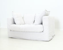 Ladda upp bild till gallerivisning, Decotique Le Grand Air Loveseat Linen vaaleanharmaa
