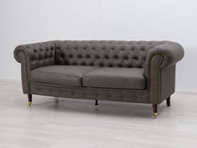 Ladda upp bild till gallerivisning, Brandas 3-istuttava Chesterfield sohva harmaa
