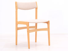 Ladda upp bild till gallerivisning, Erik Buch vintage tuoli beige verhoilu
