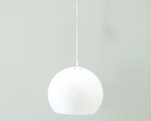 Ladda upp bild till gallerivisning, Frandsen Ball valaisin valkoinen ø 18 cm
