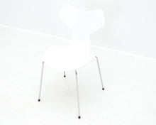 Ladda upp bild till gallerivisning, Fritz Hansen Grand Prix tuoli
