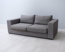 Load image into Gallery viewer, BoConcept 2-istuttava sohva harmaa
